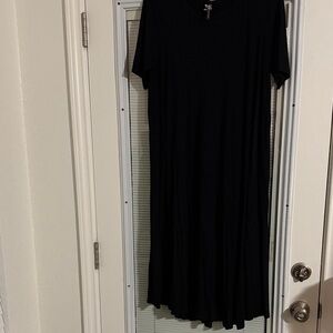Elegant Black Midi Dress
